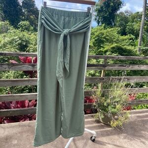 Cupshe pants size Medium NWT